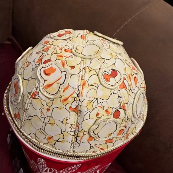 AMC Loungefly Popcorn Bucket crossbody Bag - Picture 8 of 10